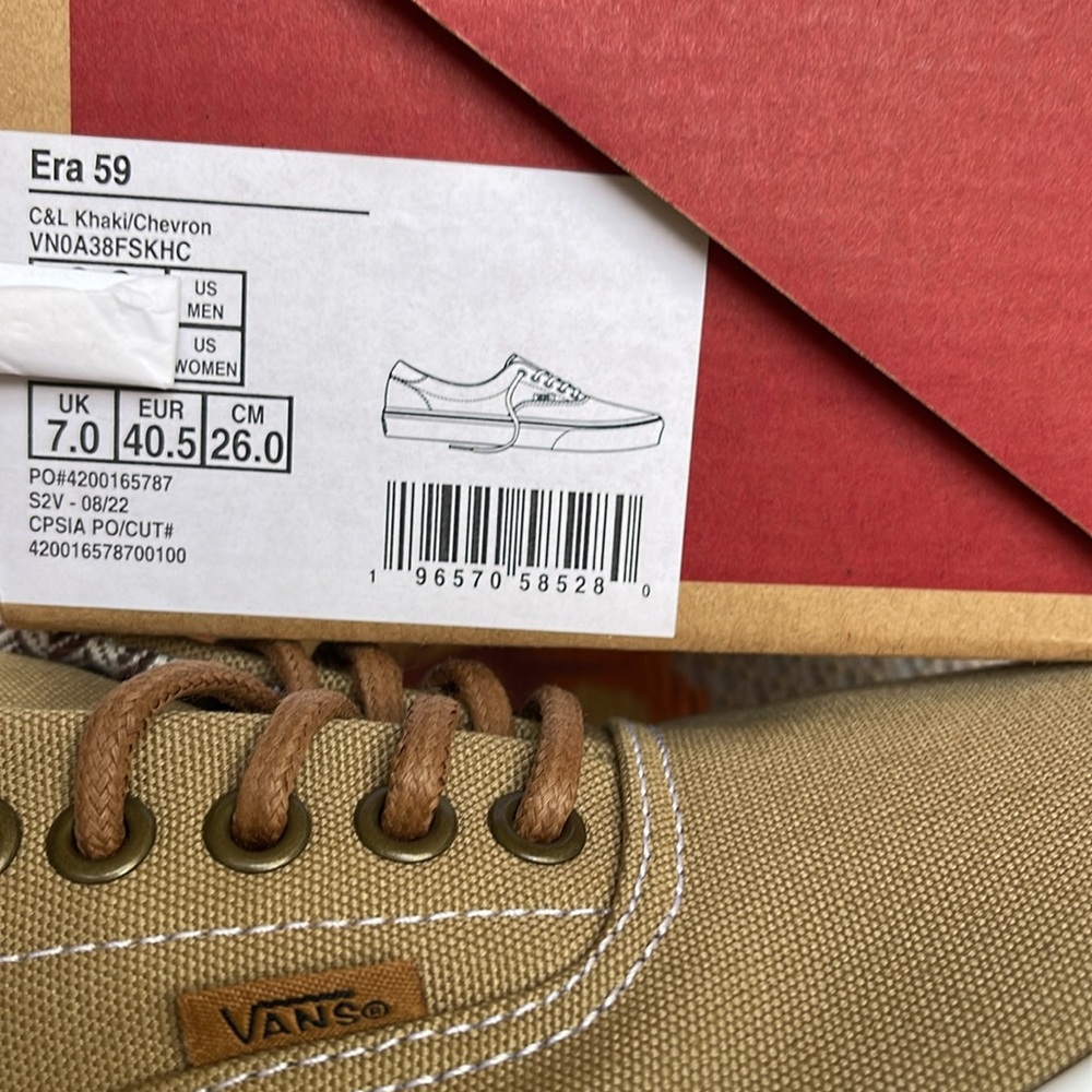 Vans WMNS Era 59
C&L Khaki/Chevron
VN0A38FSKHC
Sneakers - Picture 16 of 16
